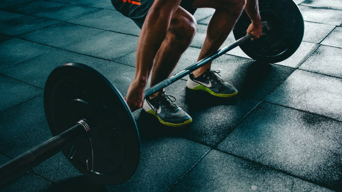 Hoe Personal Training in Rotterdam en een Goed Eetschema je Kunnen Helpen bij Afvallen